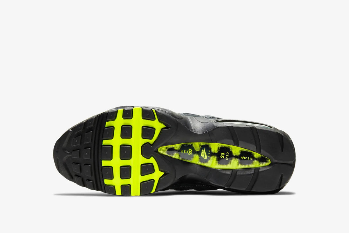 The sole of the Nike Air Max 95 OG sneakers.