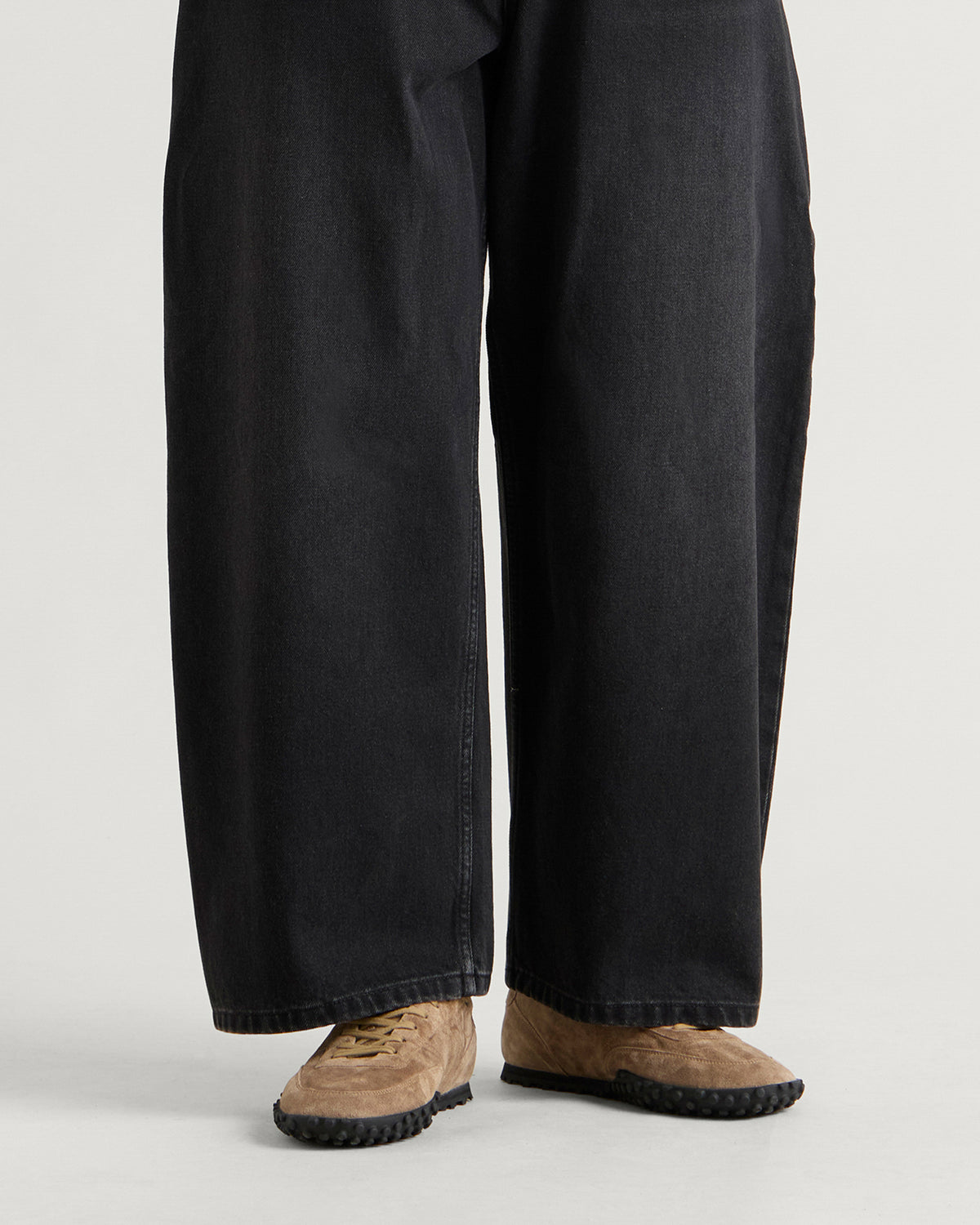 Common Projects Minimal Runner Seventy Suede Sneaker
