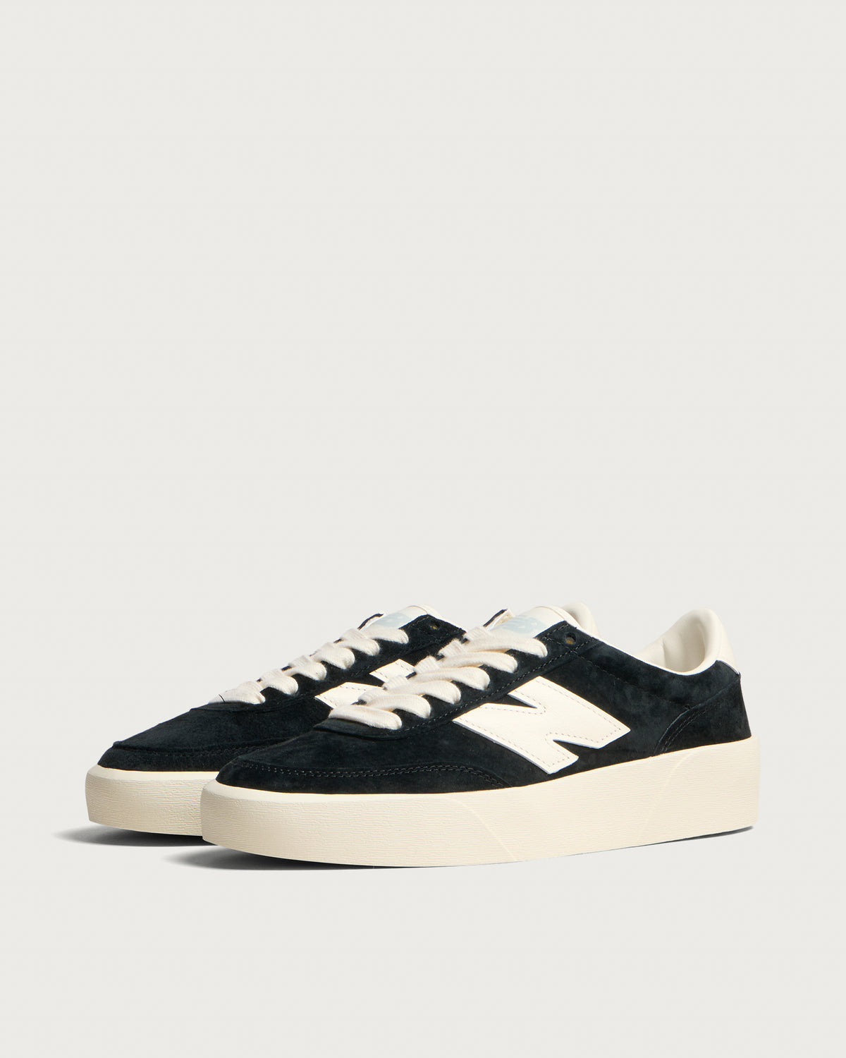 New Balance 750 Sneaker