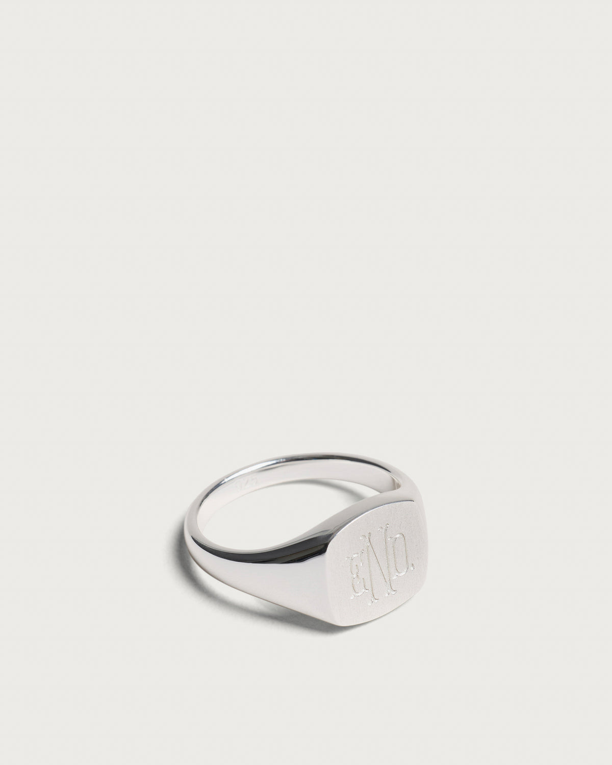 END. Signet Ring