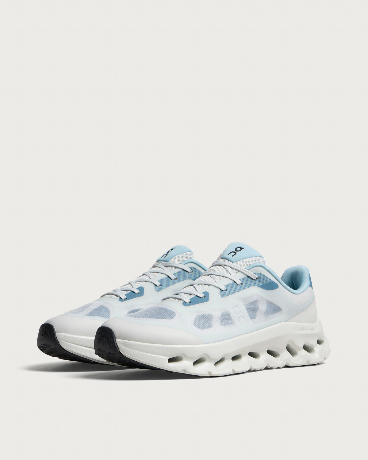 ON Cloudtilt Remix Sneaker