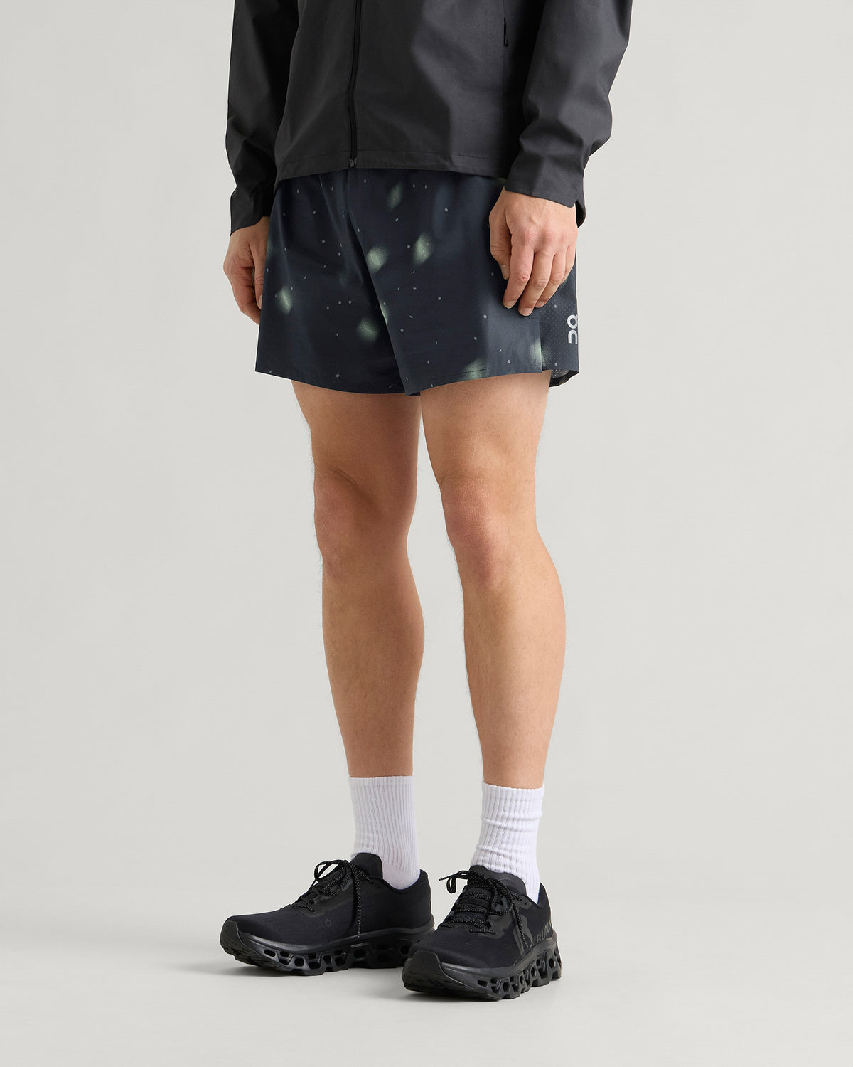 ON Performance Shorts Lumos