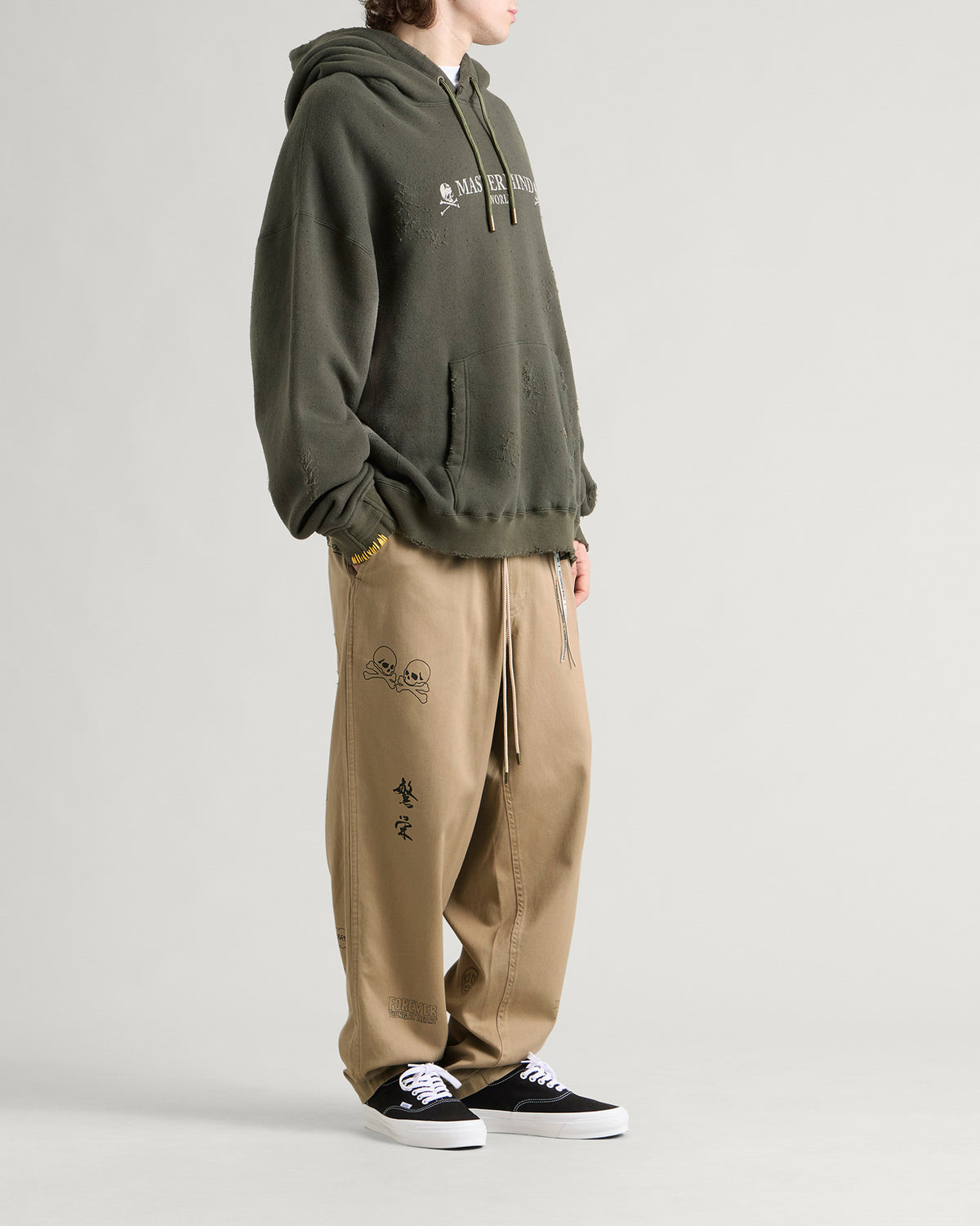 MASTERMIND WORLD Doodle Print Regular Easy Pants
