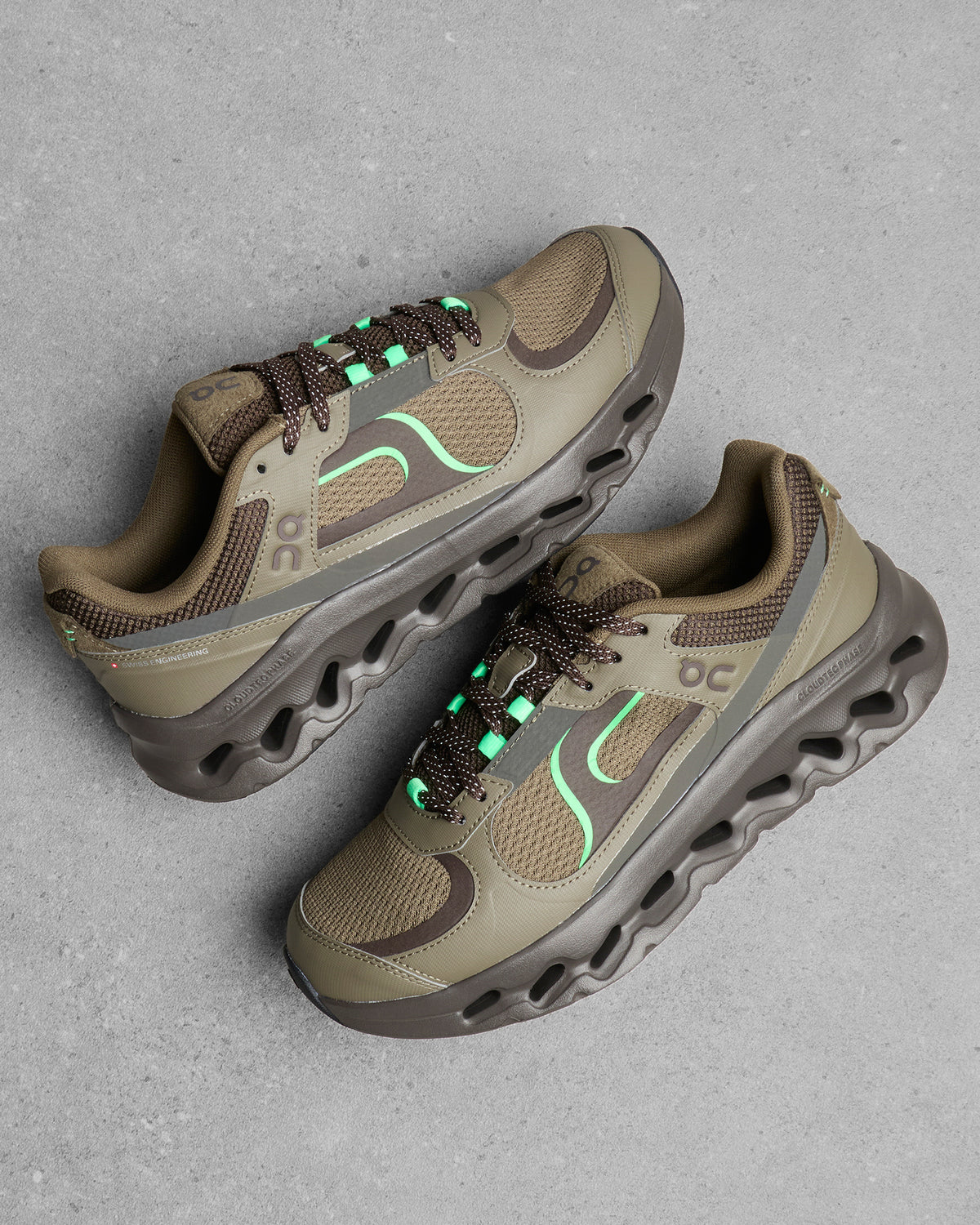 ON Cloudtilt Arc Sneaker