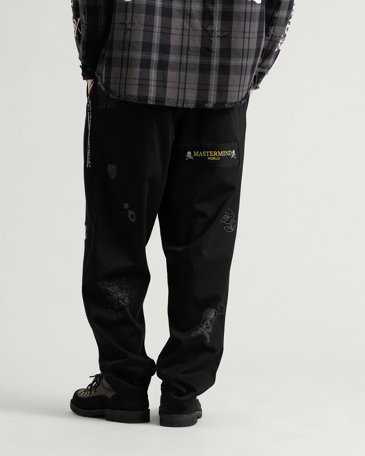 MASTERMIND WORLD Doodle Print Regular Easy Pants