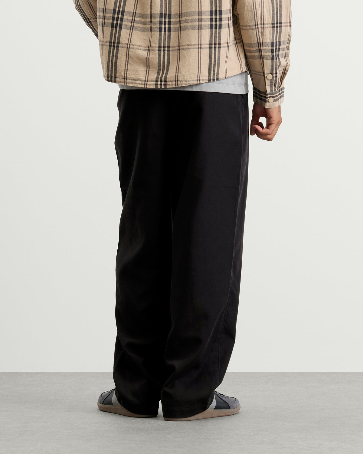 Bound Wide Pleated Trouser