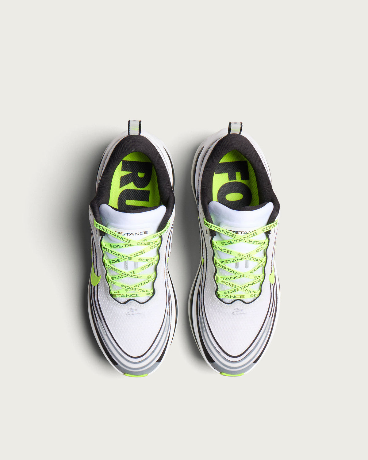 Nike Vomero Plus X Distance Sneaker